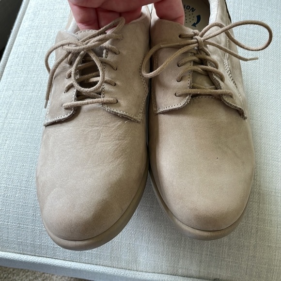 EASY SPIRIT Anti-Gravity Women's Casual Shoes Tan Suede Leather Tie Shoes Sz 8M - Picture 5 of 10